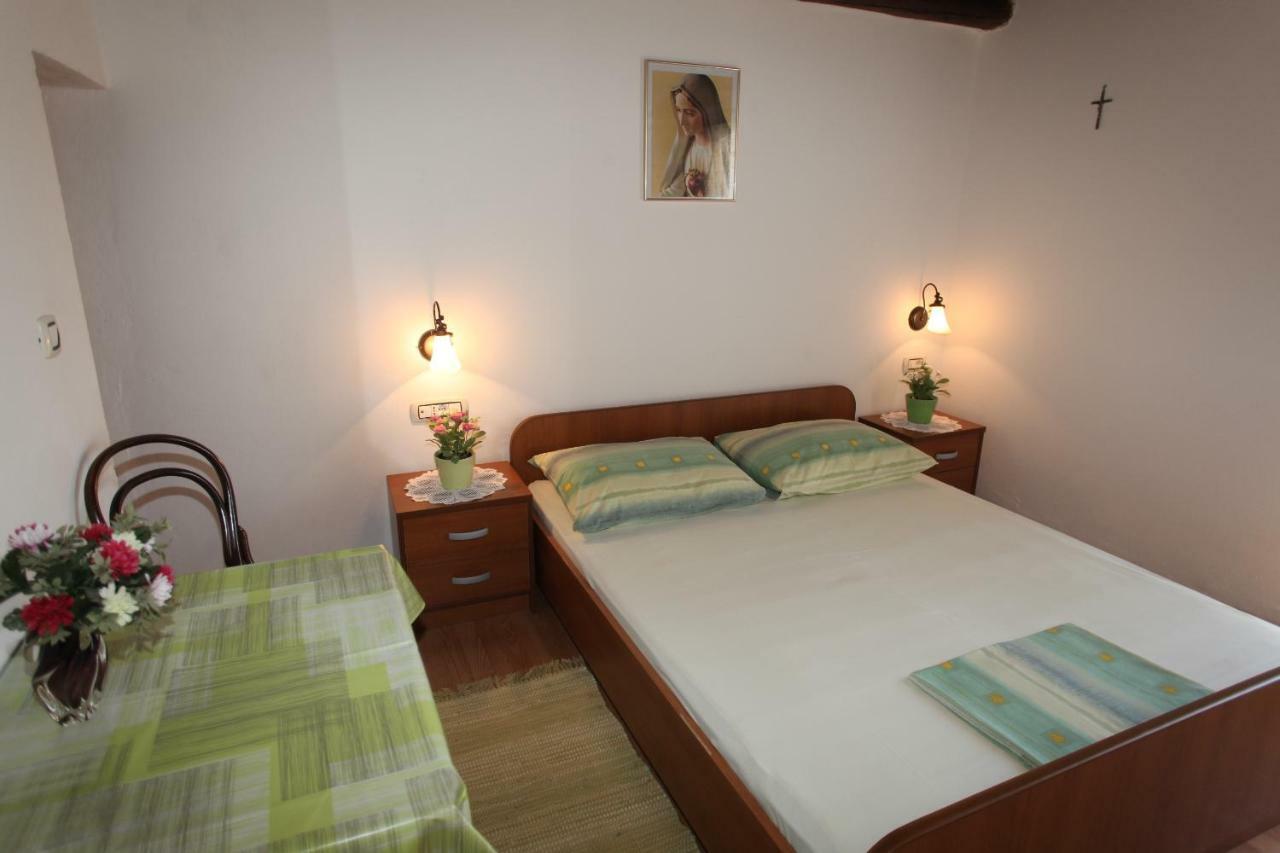 Accommodation Lily Vrana  Luaran gambar